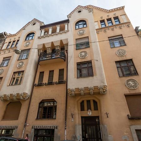 D.Five Aradi B Apartment 부다페스트 외부 사진