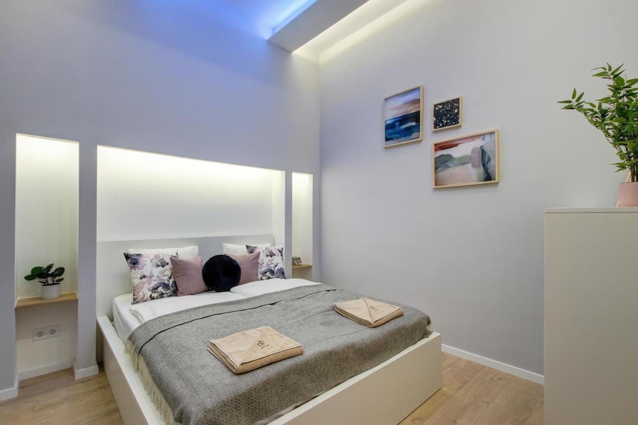 D.Five Aradi B Apartment 부다페스트 외부 사진